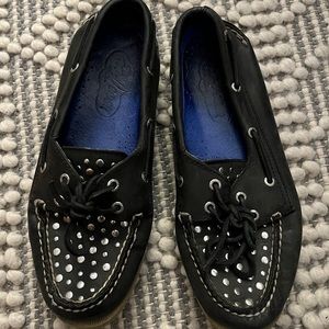 Studded sperrys
